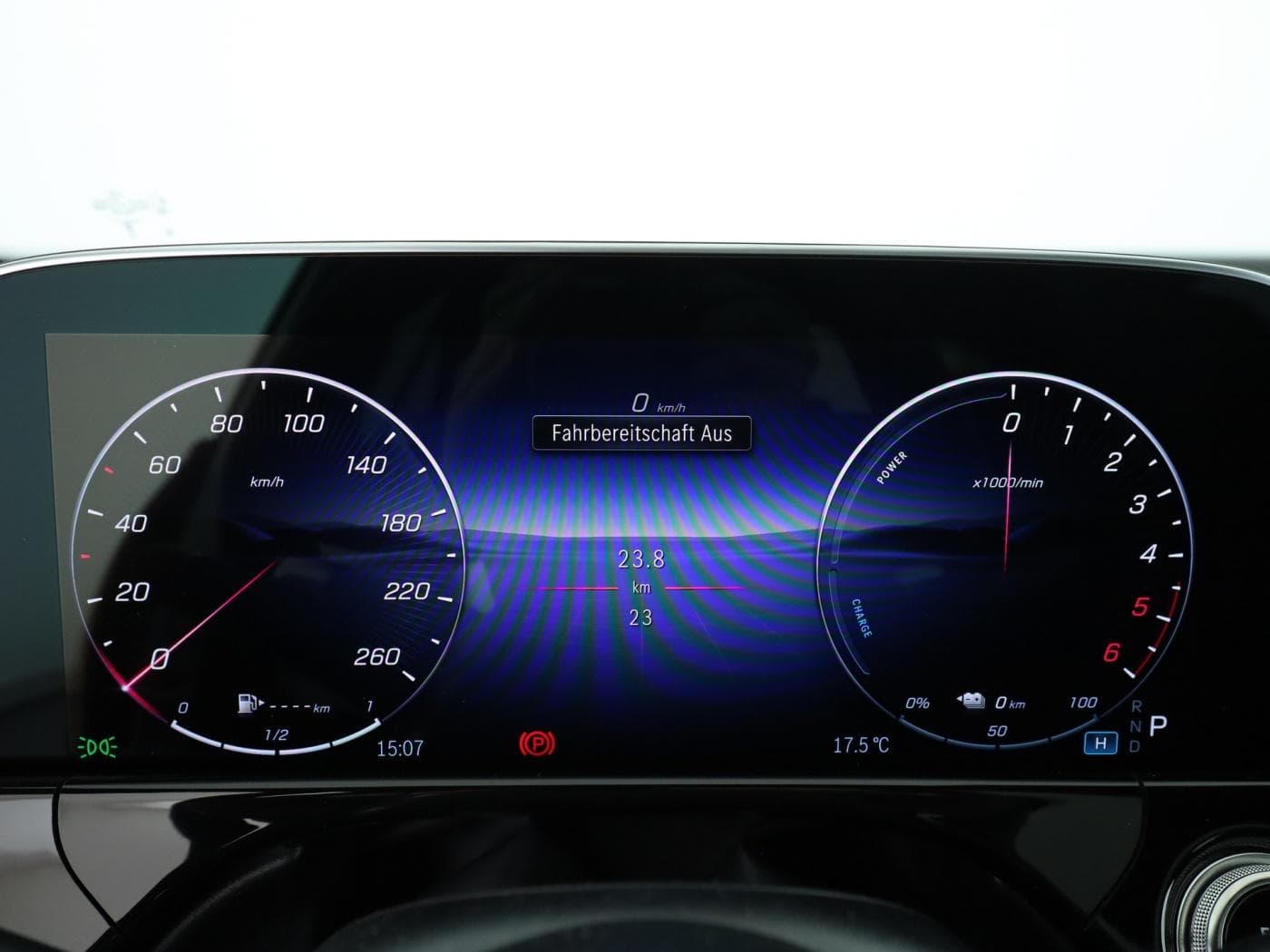 Mercedes-Benz E 300 de Limousine mit EQ Hybrid Technologie Bild 12