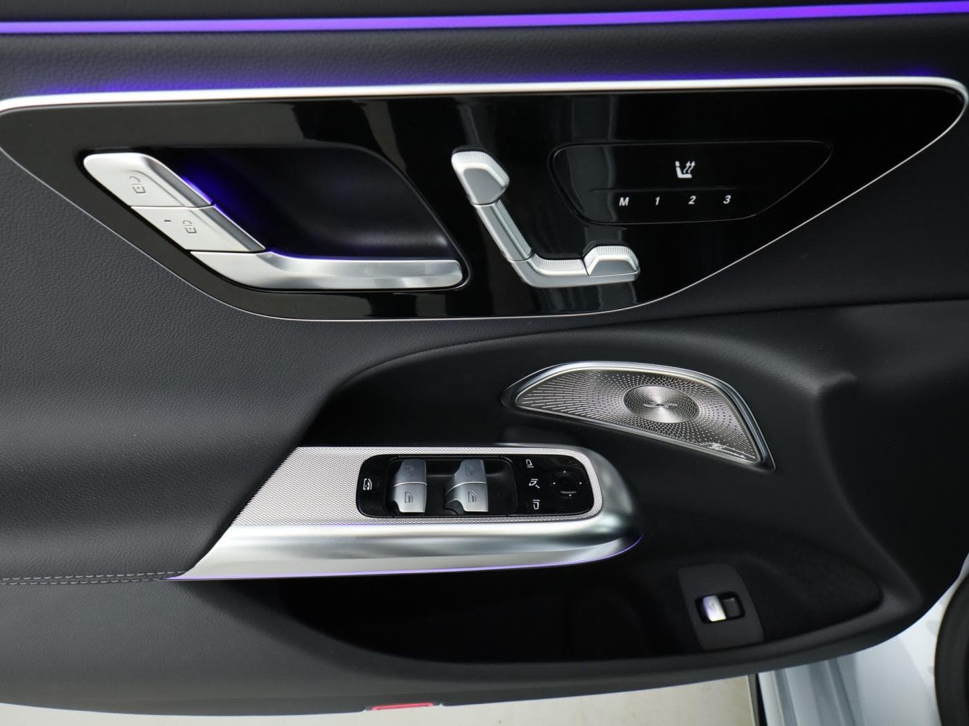 Mercedes-Benz E 300 de Limousine mit EQ Hybrid Technologie Bild 20