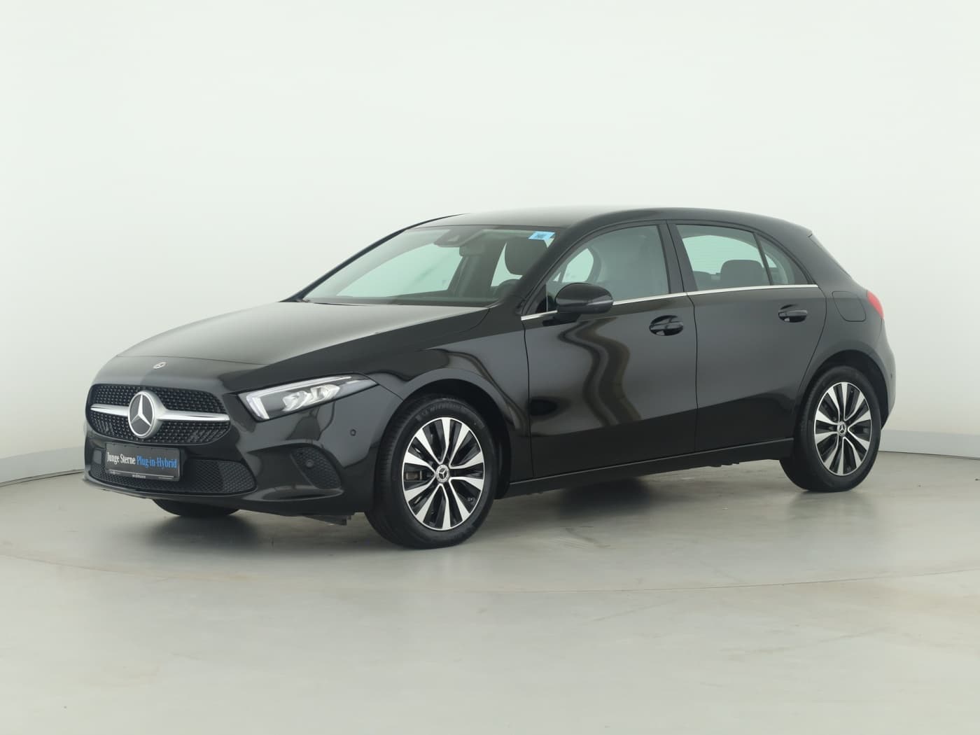 Mercedes-Benz A 250 e Bild 5