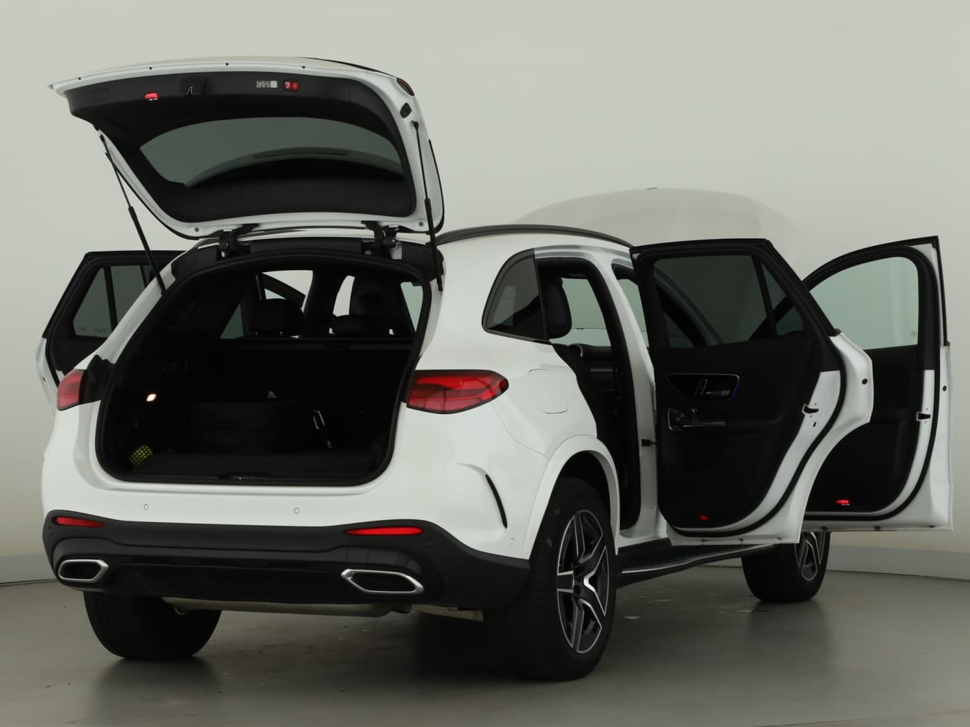 Mercedes-Benz GLC 300 e 4M Bild 9