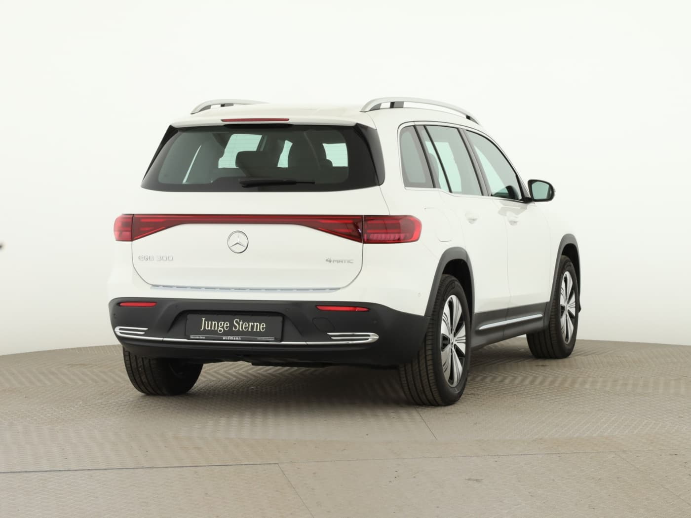 Mercedes-Benz EQB 300 4M Bild 2