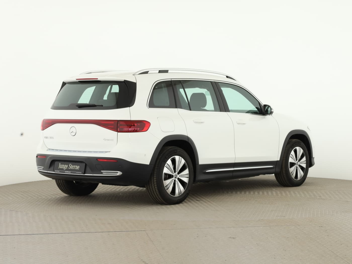 Mercedes-Benz EQB 300 4M Bild 6