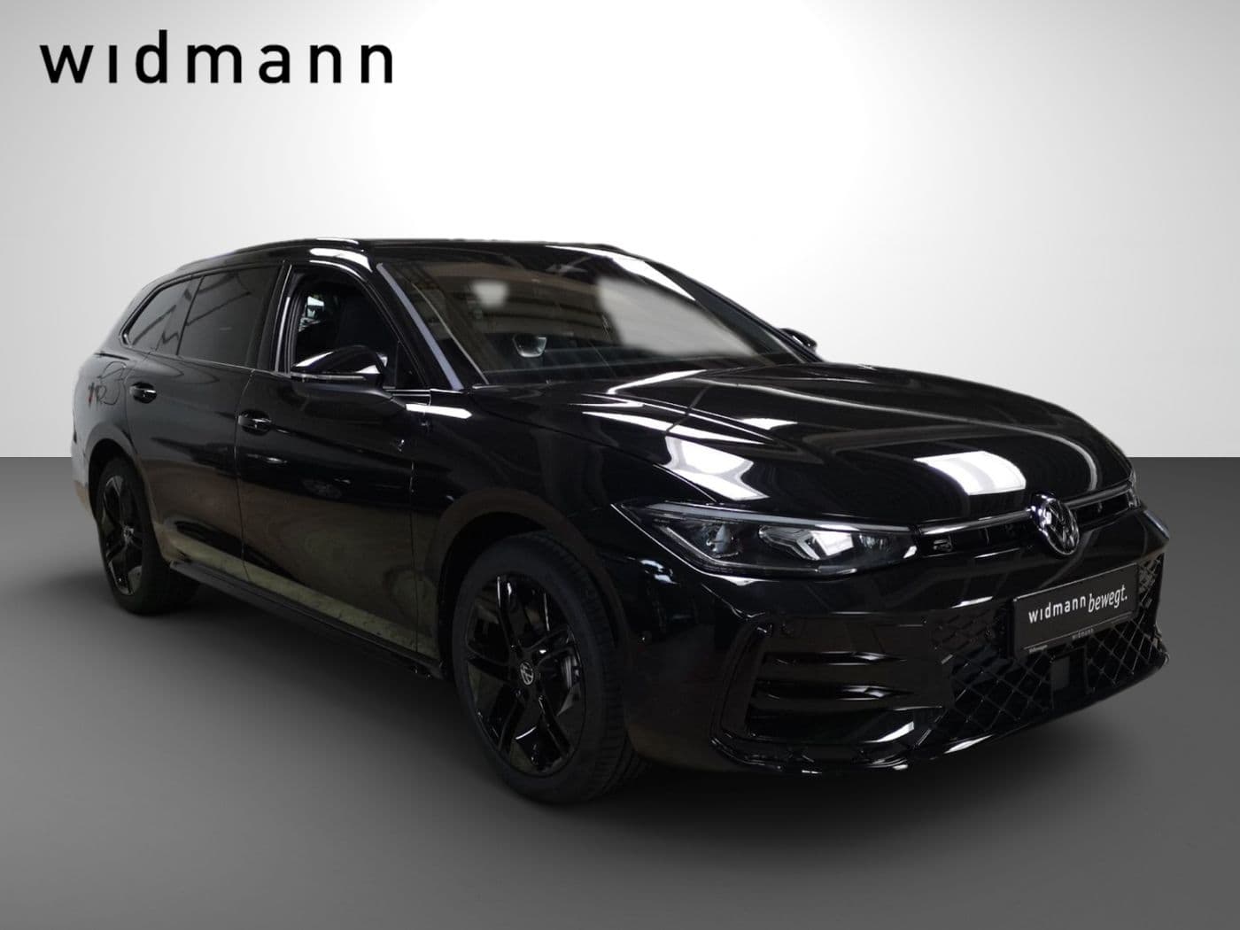 Volkswagen Passat R-Line 1.5 l eHybrid OPF / 85 KW (115 PS) 6-Gang-Doppelkupplungsgetriebe DSG Bild 5