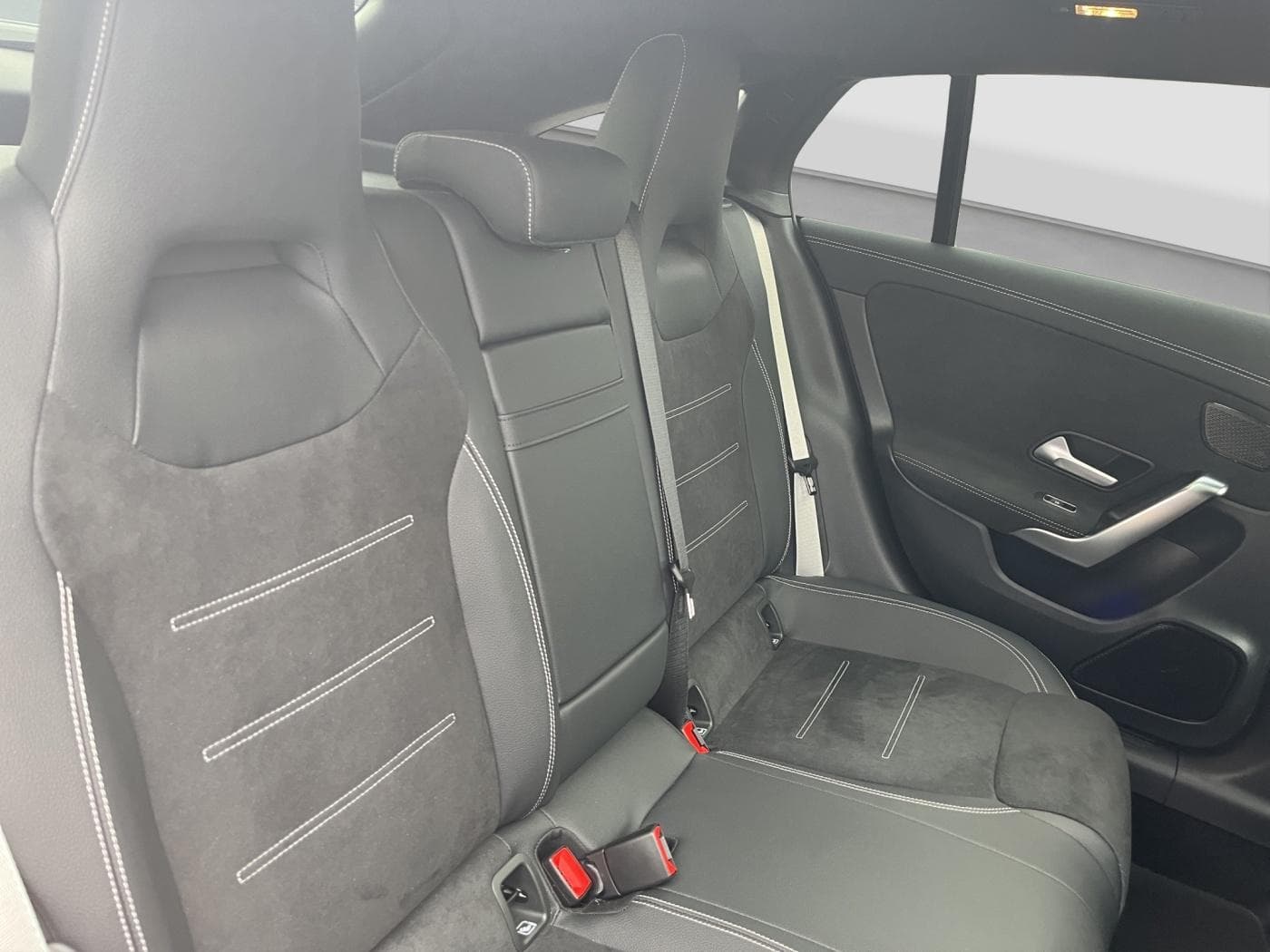 Mercedes-Benz CLA 200 SB Bild 15