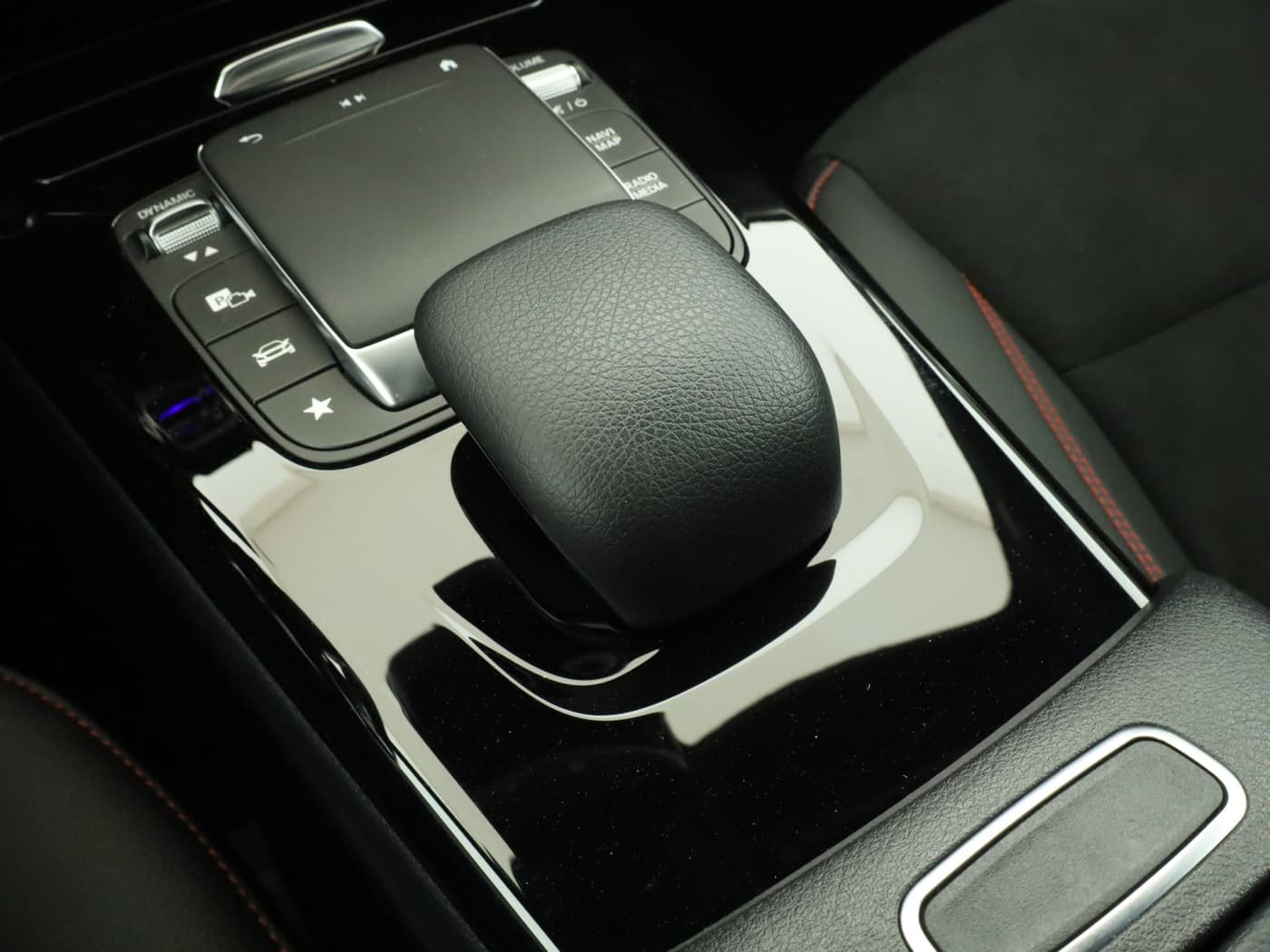 Mercedes-Benz A 250 4M Bild 15