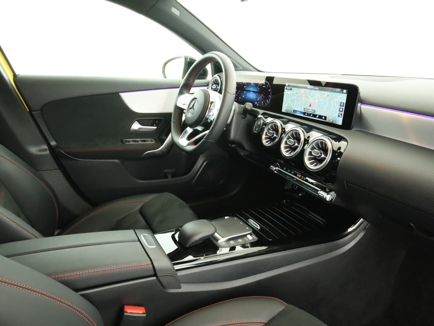 Mercedes-Benz A 250 4M Bild 17
