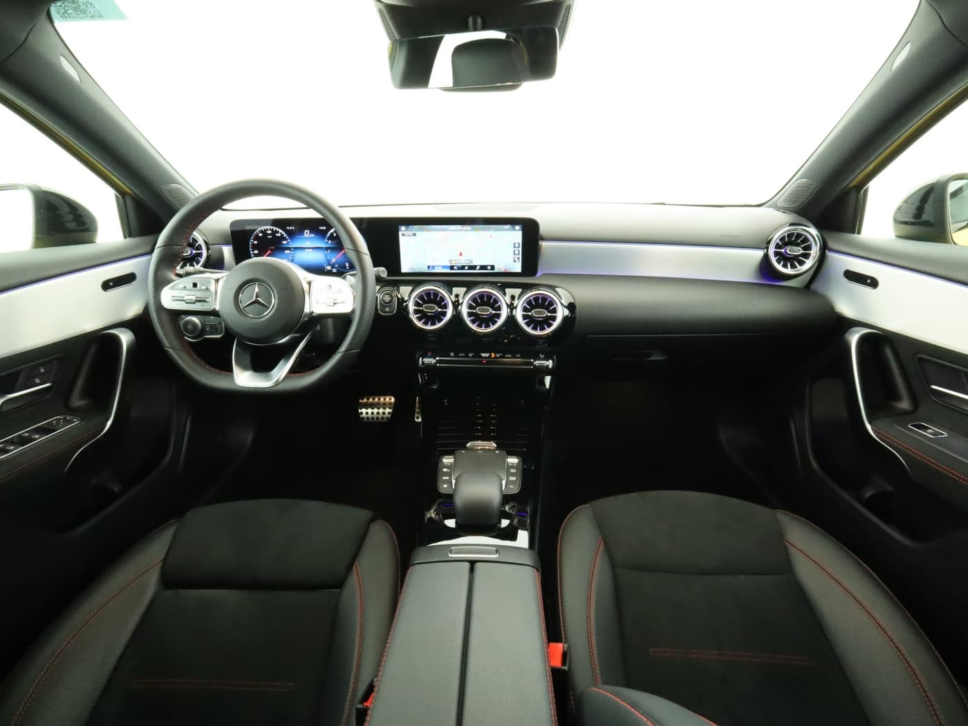 Mercedes-Benz A 250 4M Bild 19