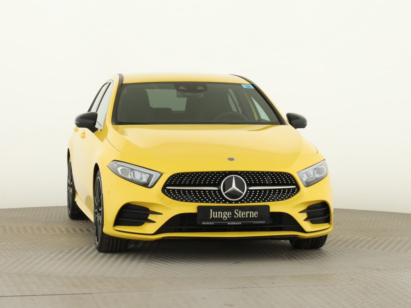 Mercedes-Benz A 250 4M Bild 3