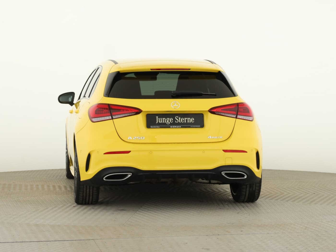 Mercedes-Benz A 250 4M Bild 4