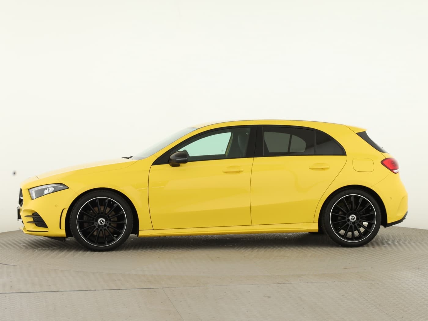 Mercedes-Benz A 250 4M Bild 7