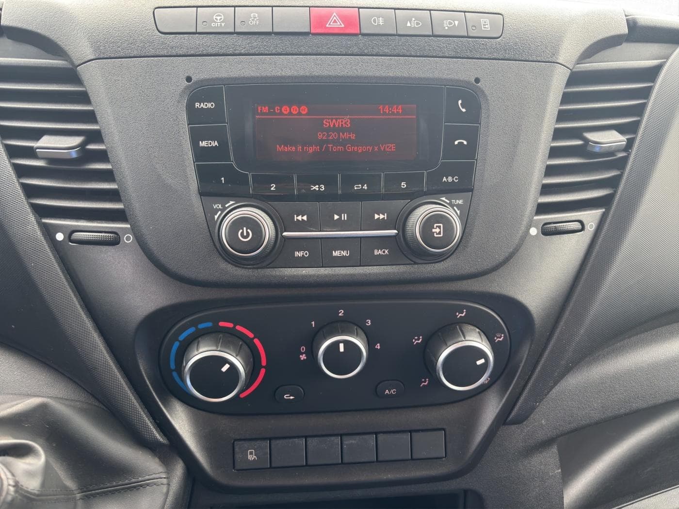 IVECO Daily 35S16H3 DOKA Dreiseitenkipper Bild 13