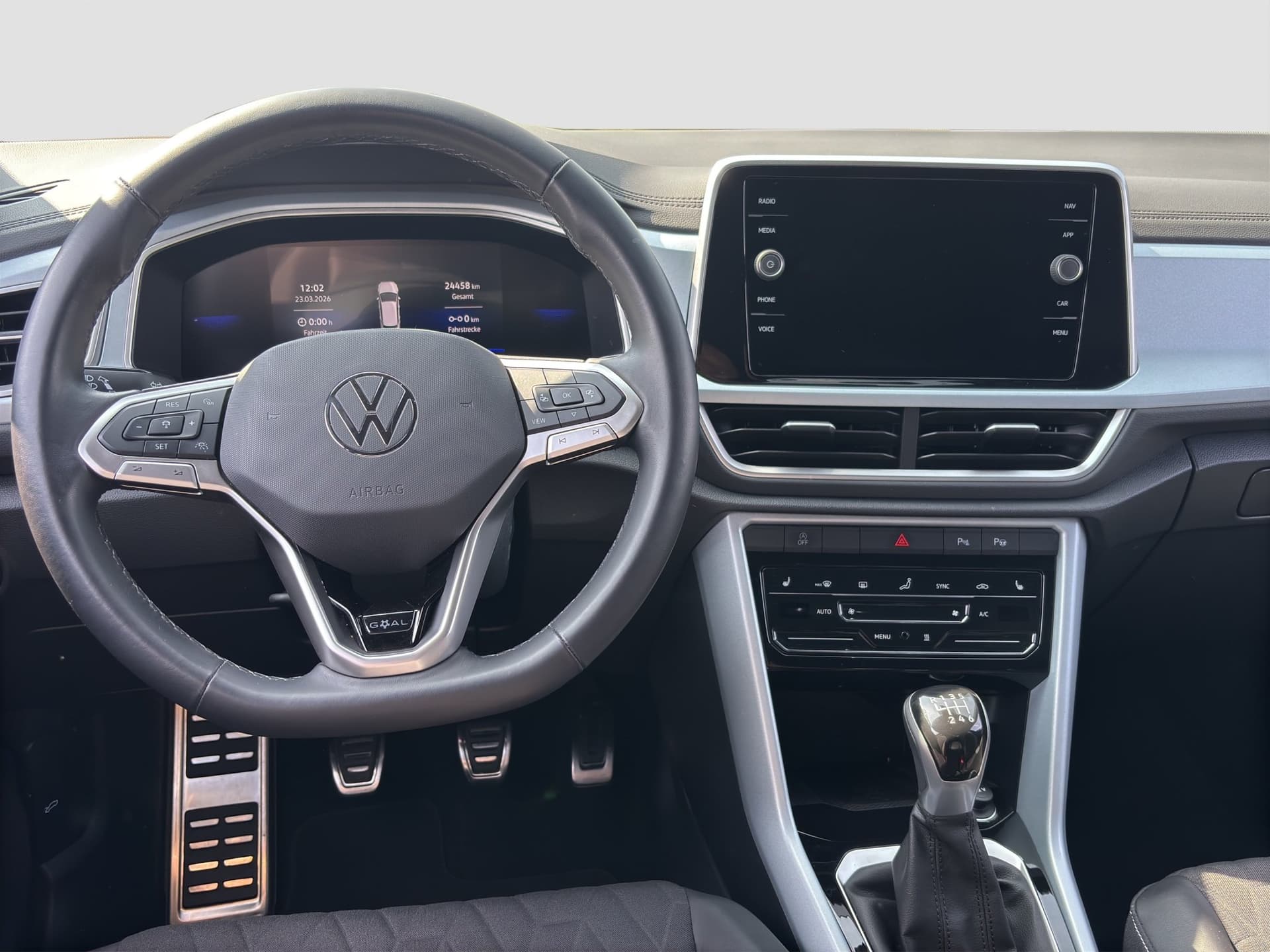 Volkswagen T-ROC GOAL 1.0 TSI 110 PS ACC Standheizung Kamera Bild 8