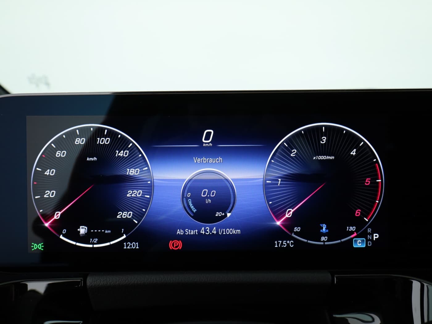 Mercedes-Benz GLA 220 d 4MATIC Bild 12