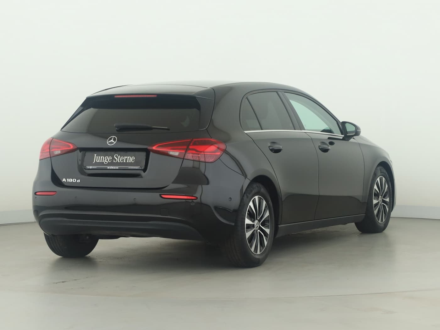 Mercedes-Benz A 180 d Bild 2