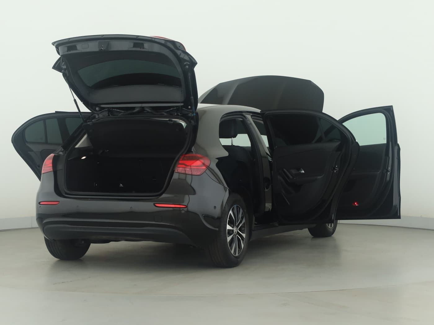 Mercedes-Benz A 180 d Bild 9
