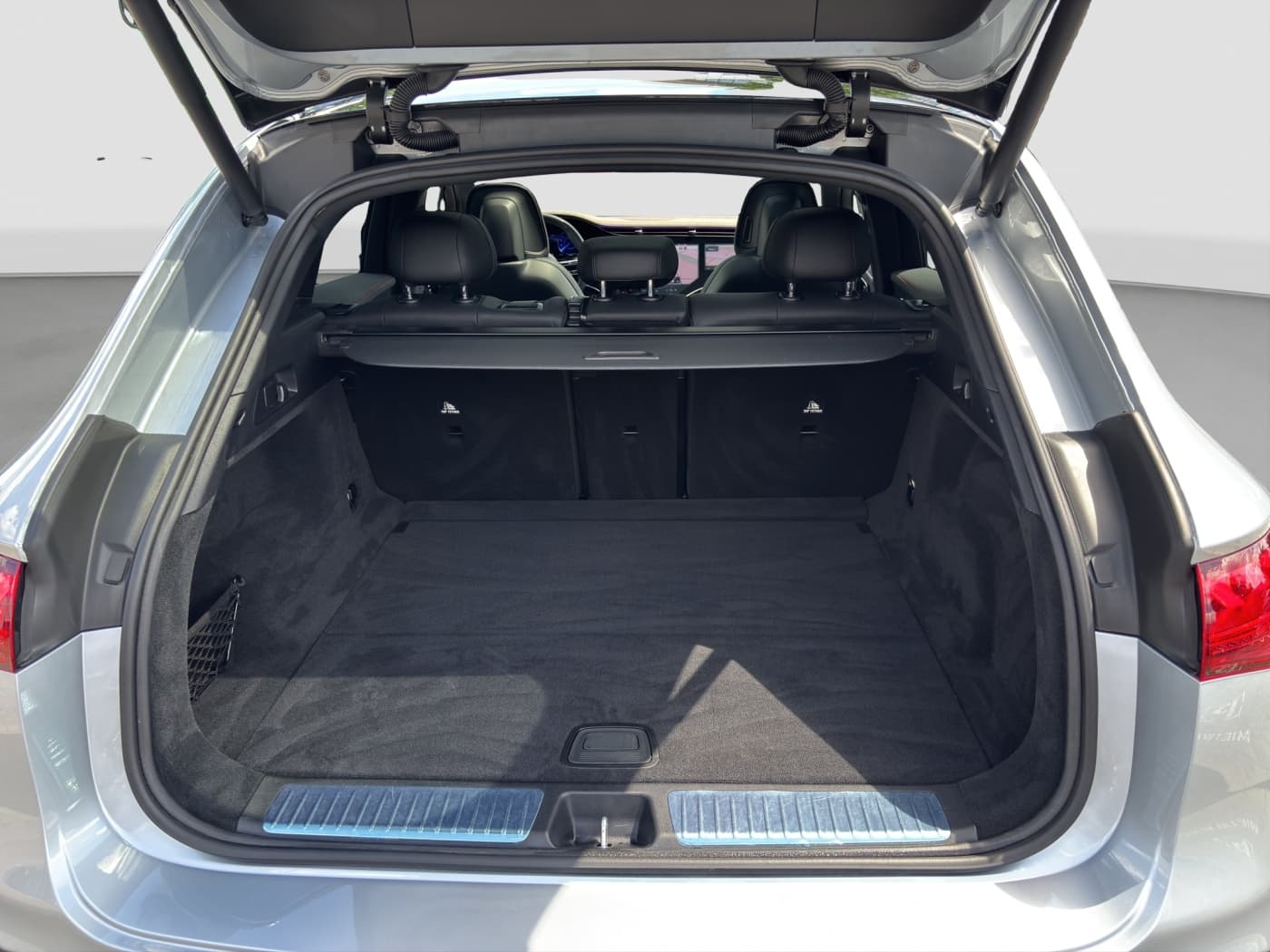 Mercedes-Benz EQE 500 4M SUV Bild 19
