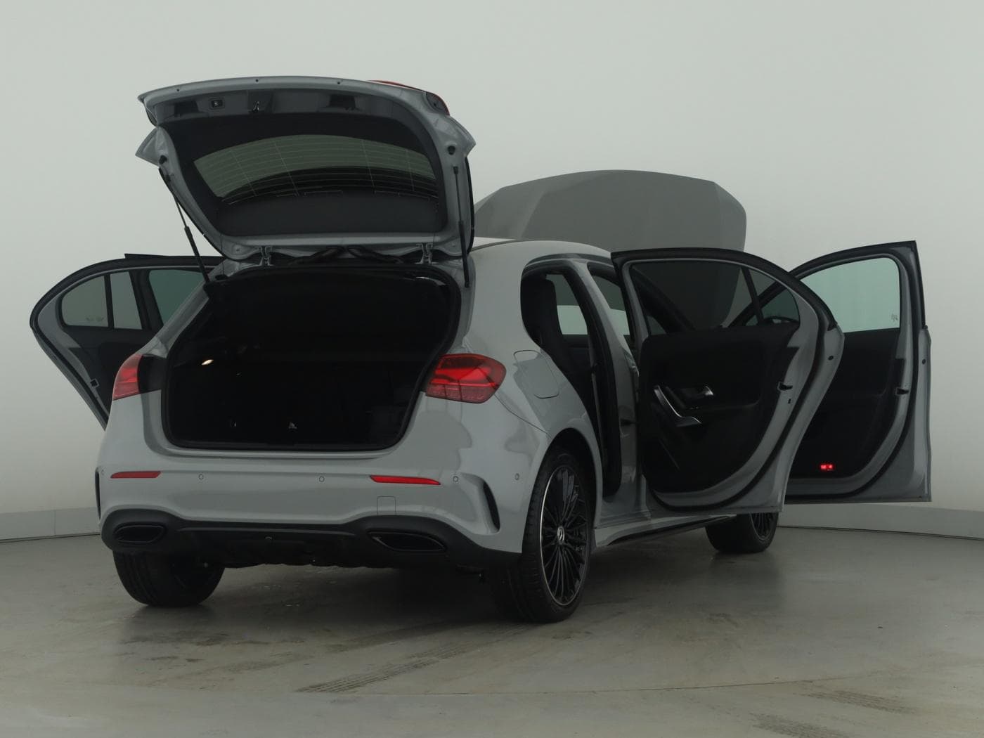 Mercedes-Benz A 250 e Bild 9