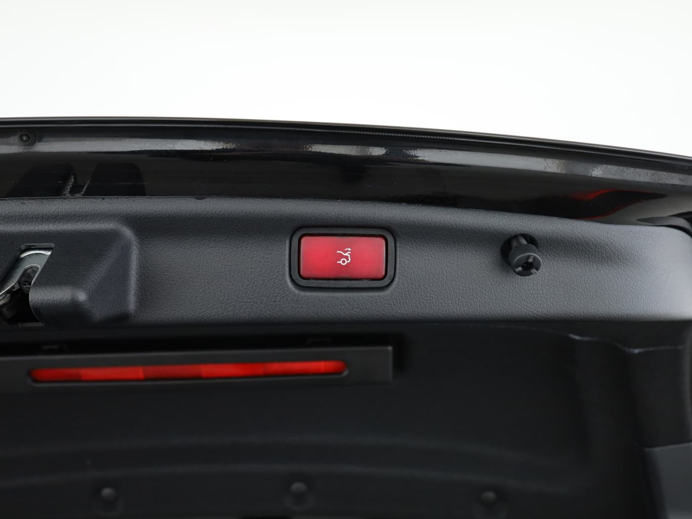 Mercedes-Benz C 300 e Bild 24