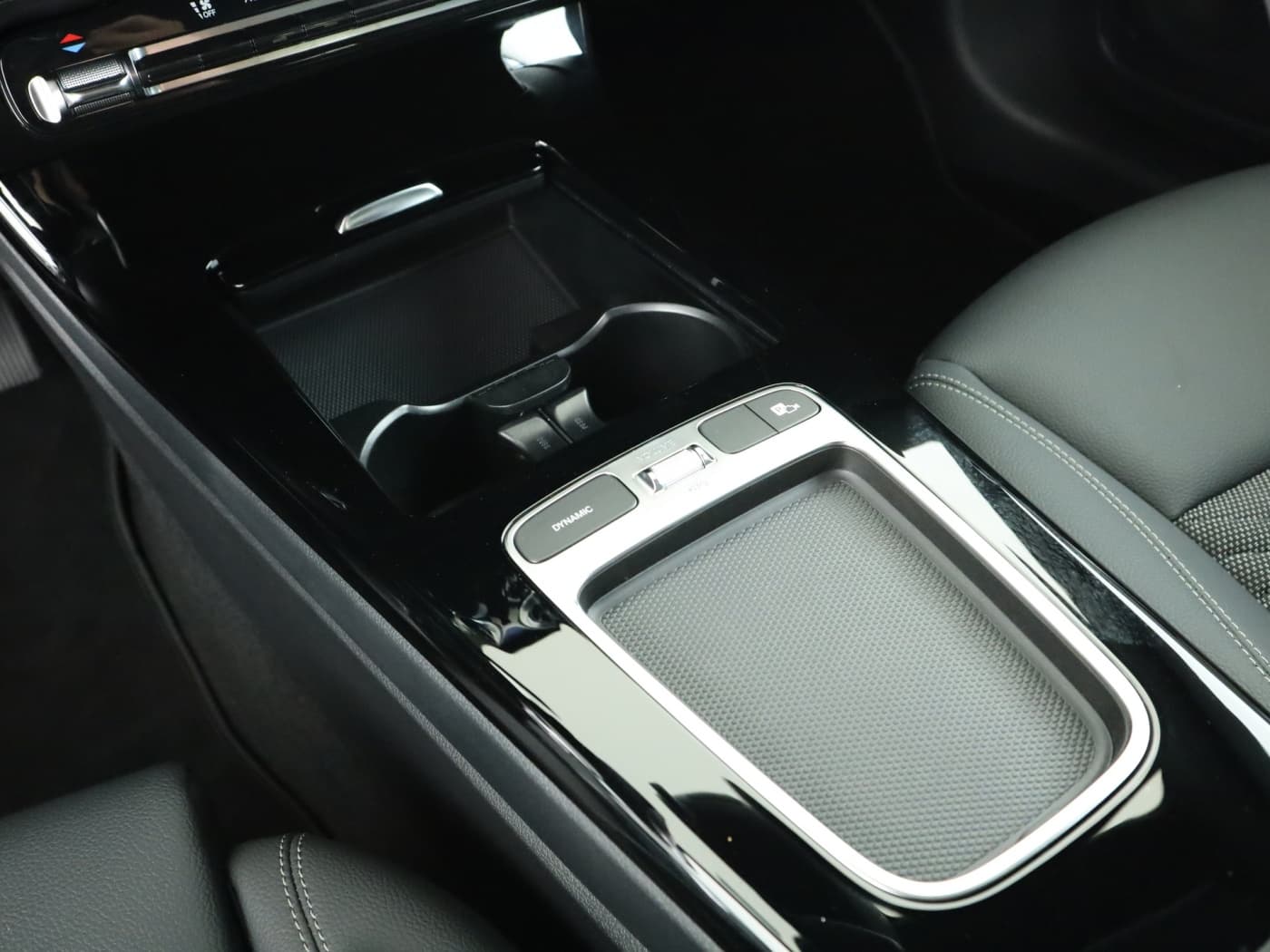 Mercedes-Benz CLA 180 Bild 15
