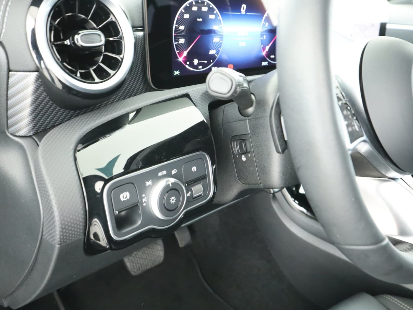 Mercedes-Benz CLA 180 Bild 24