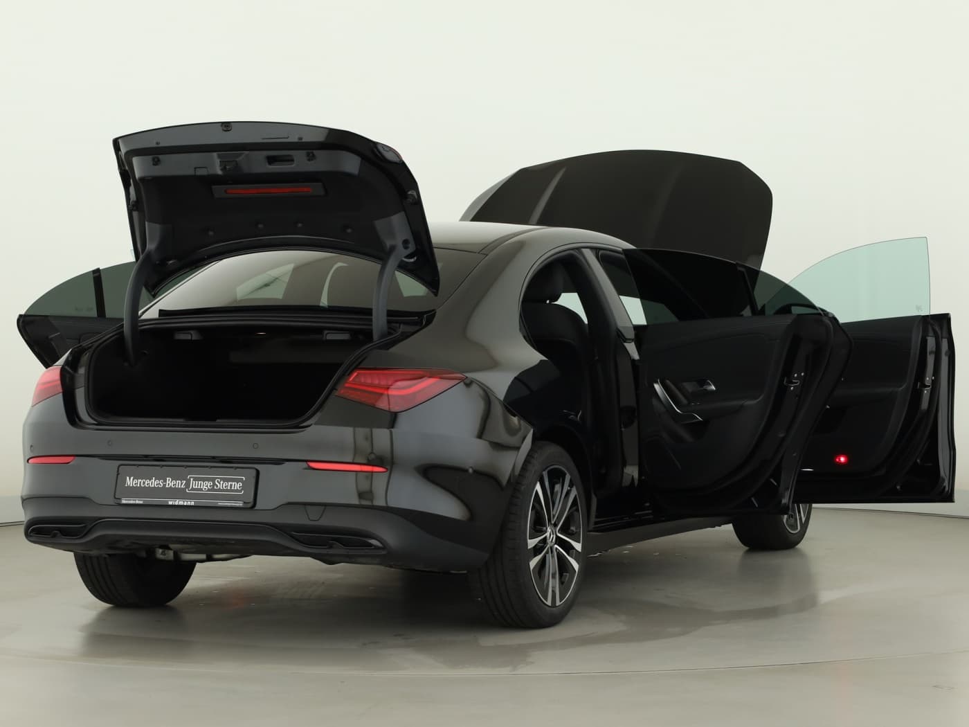 Mercedes-Benz CLA 180 Bild 9