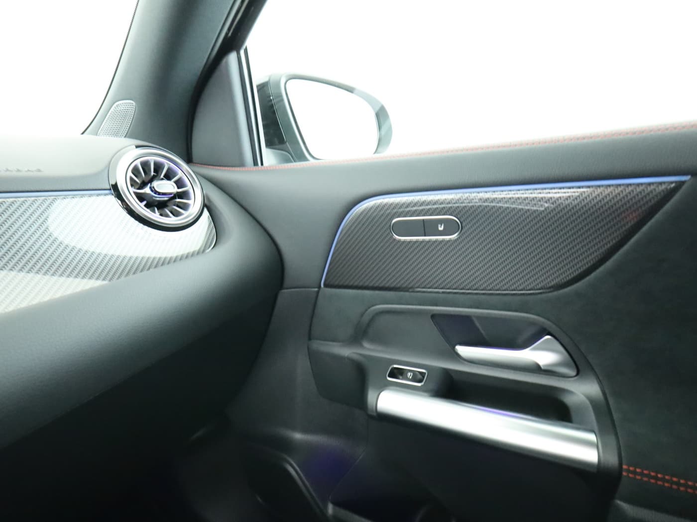 Mercedes-Benz GLA 200 Bild 16