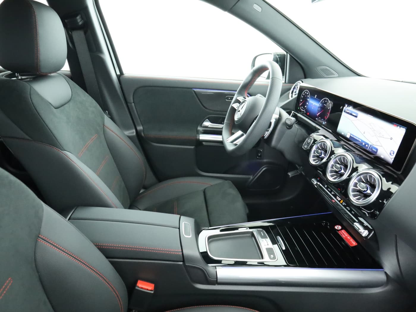 Mercedes-Benz GLA 200 Bild 17