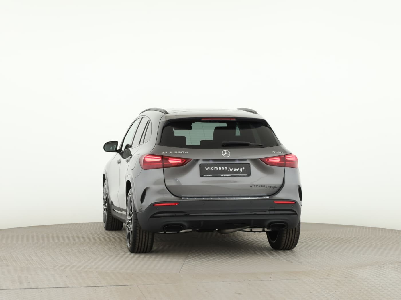 Mercedes-Benz GLA 220 d 4MATIC Bild 4