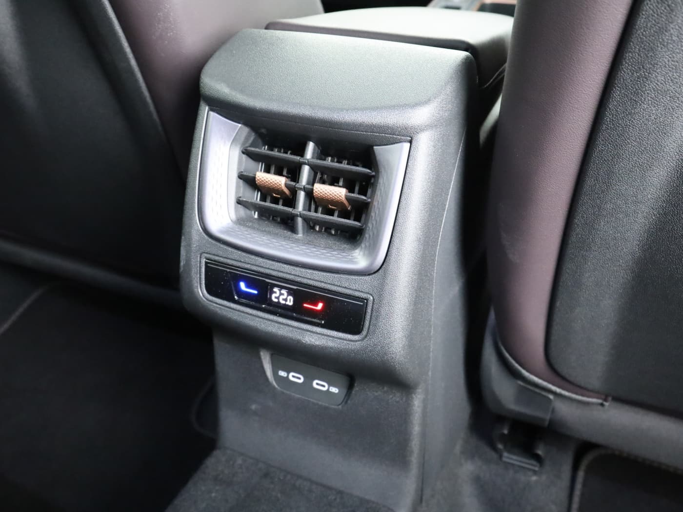 Cupra Terramar 1.5 eTSI Bild 24