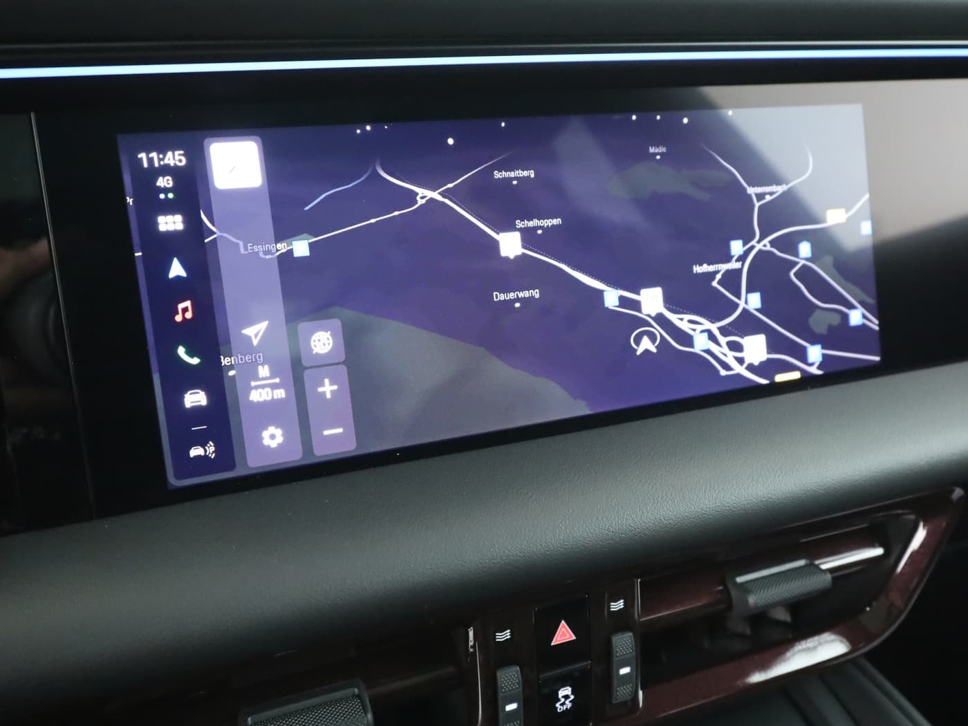 Porsche Macan 4S Electric Bild 13