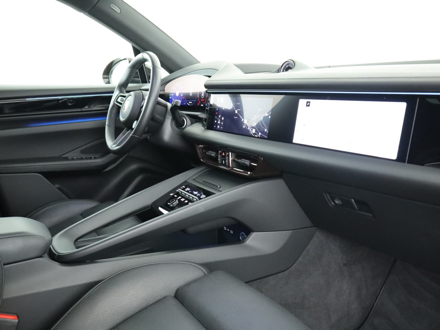 Porsche Macan 4S Electric Bild 17