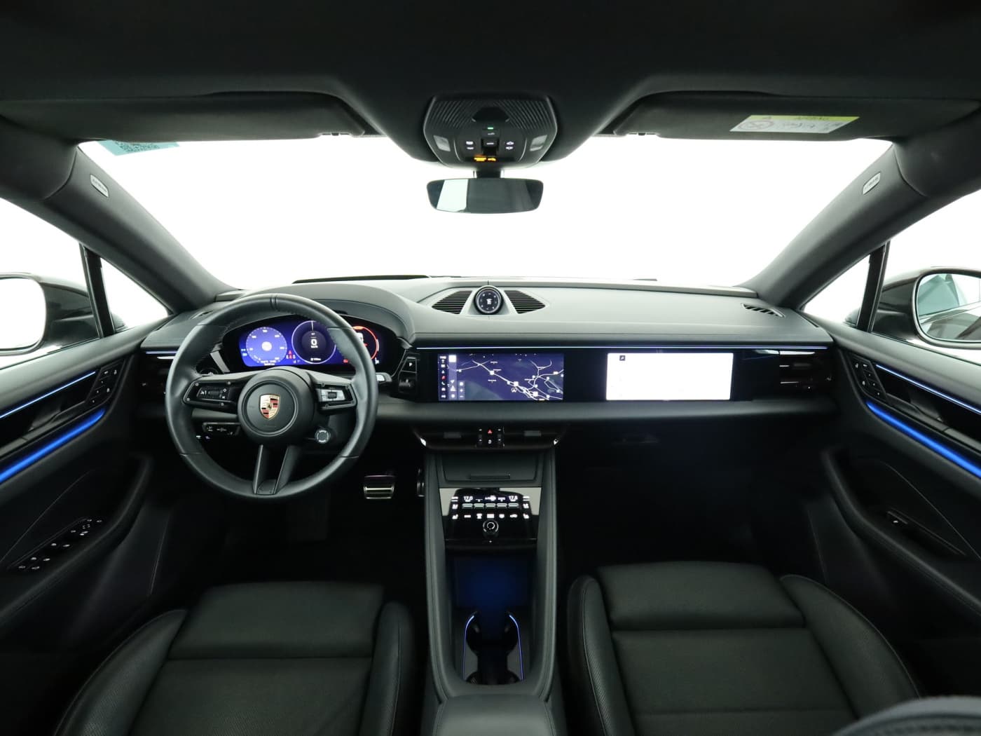 Porsche Macan 4S Electric Bild 19