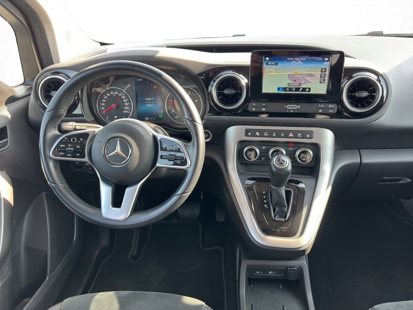 Mercedes-Benz T 180 d PROGRESSIVE Standard Bild 9