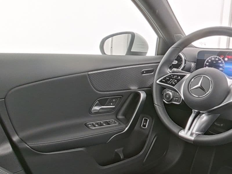 Mercedes-Benz A 200 Lim Bild 9