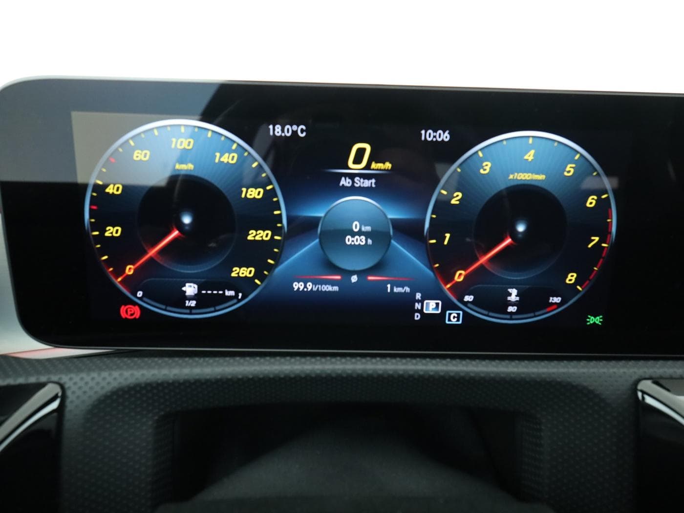 Mercedes-Benz A 250 4M Bild 12