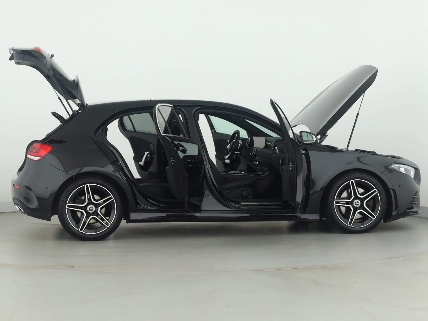 Mercedes-Benz A 250 4M Bild 8