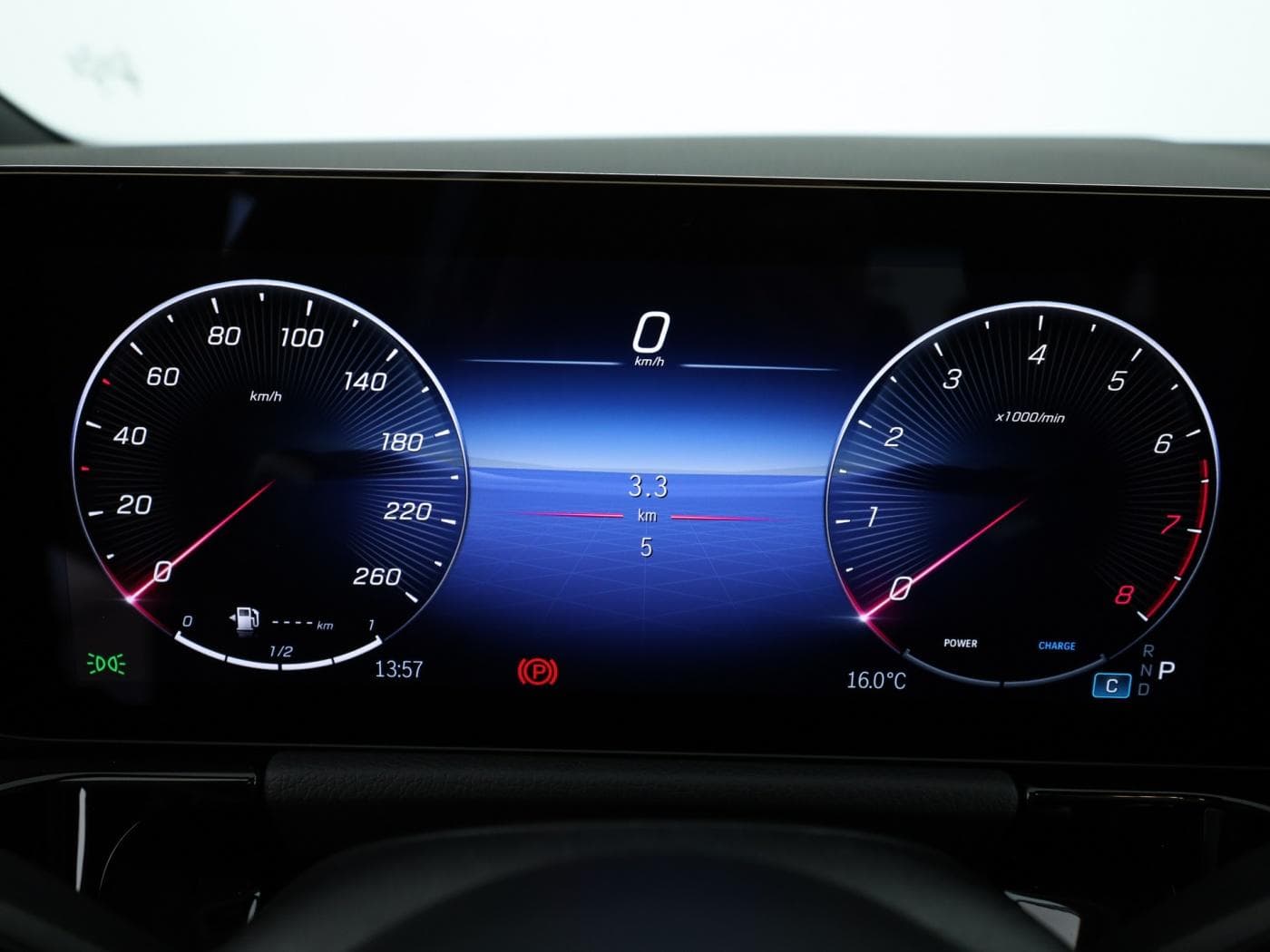 Mercedes-Benz GLA 180 Bild 12