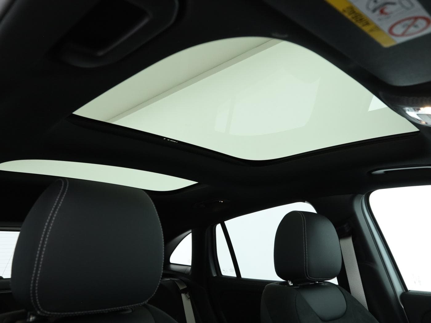 Mercedes-Benz GLA 180 Bild 21