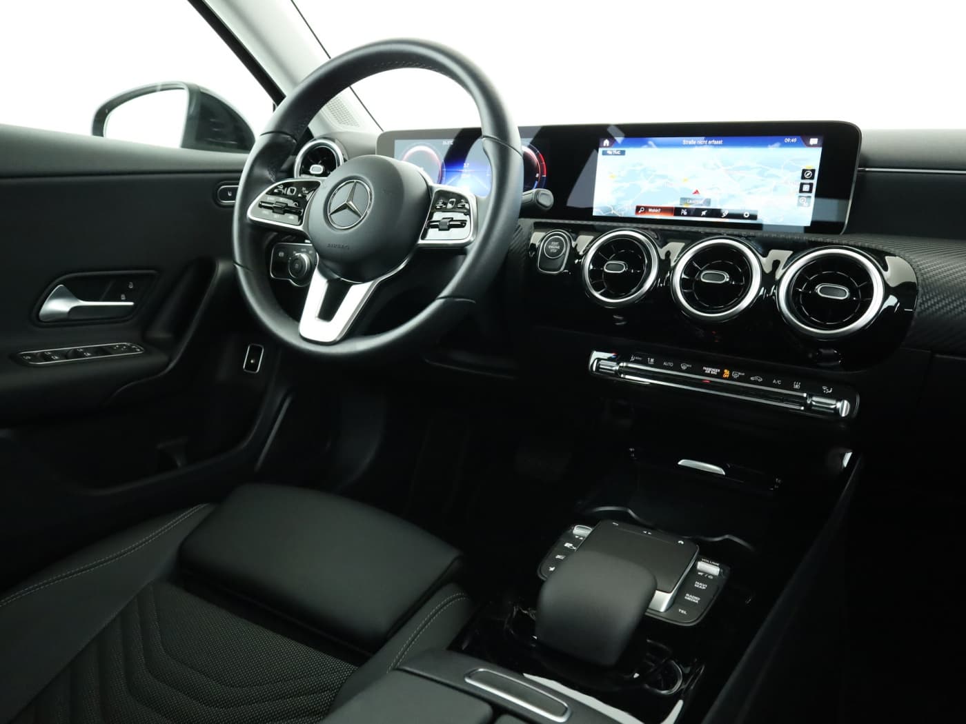 Mercedes-Benz A 250 e Bild 10