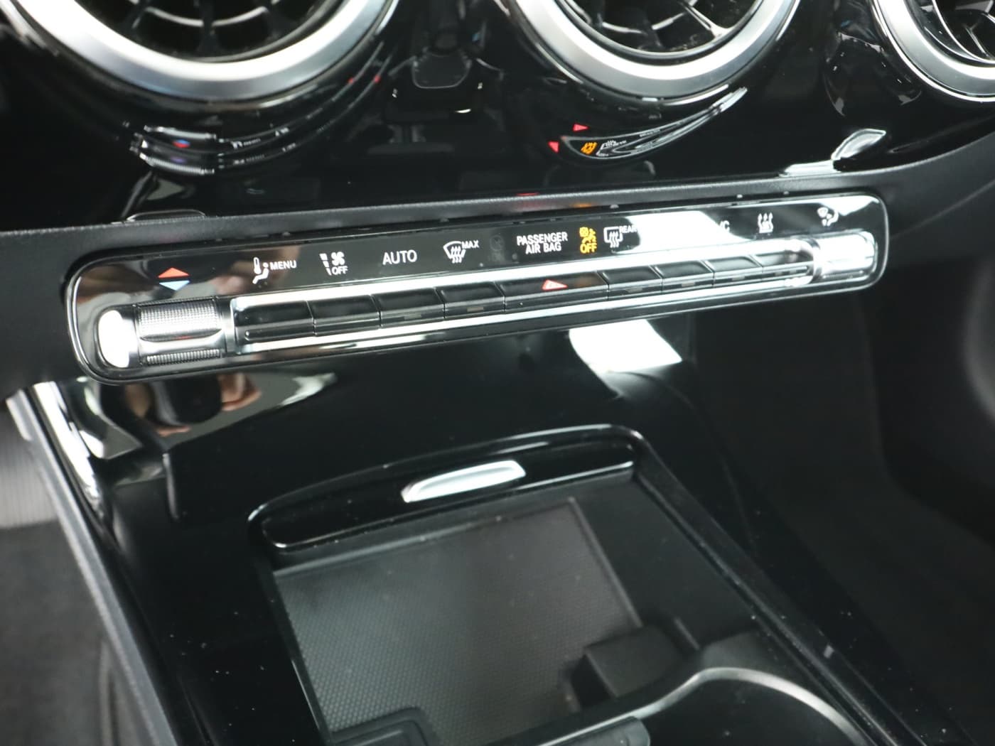 Mercedes-Benz A 250 e Bild 14