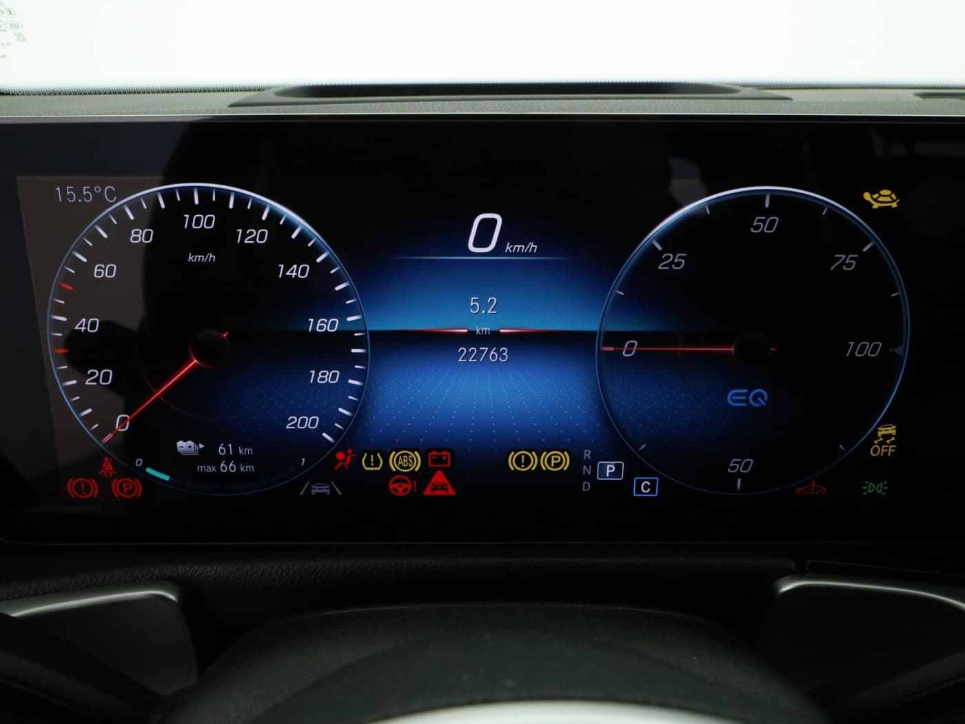 Mercedes-Benz EQB 300 4M Bild 12