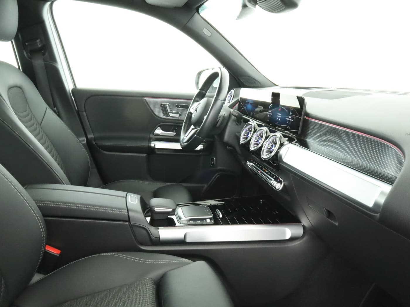 Mercedes-Benz EQB 300 4M Bild 17