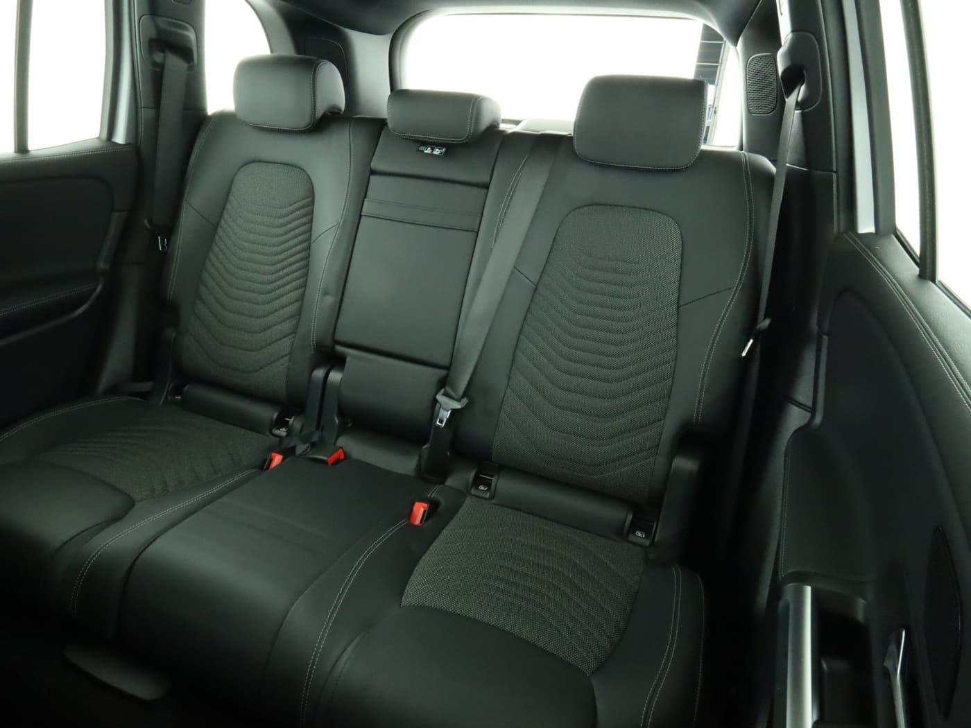 Mercedes-Benz EQB 300 4M Bild 18