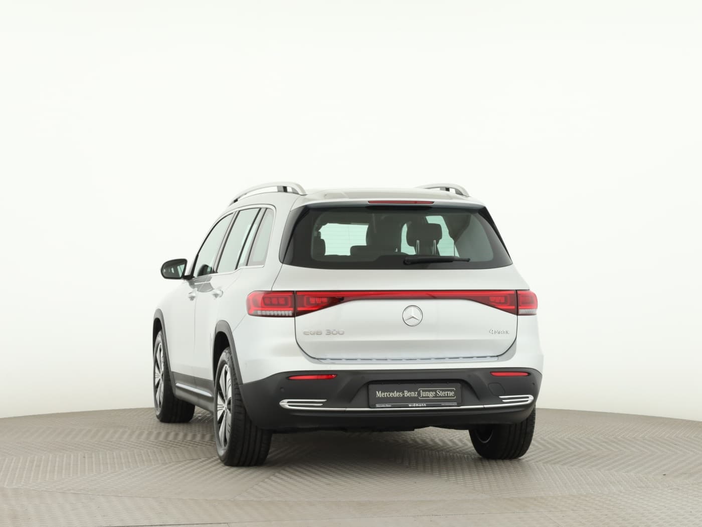 Mercedes-Benz EQB 300 4M Bild 4