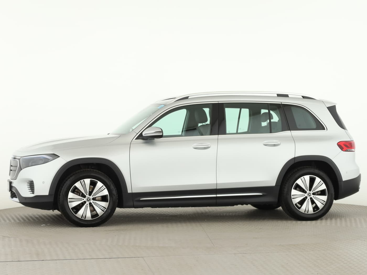Mercedes-Benz EQB 300 4M Bild 7