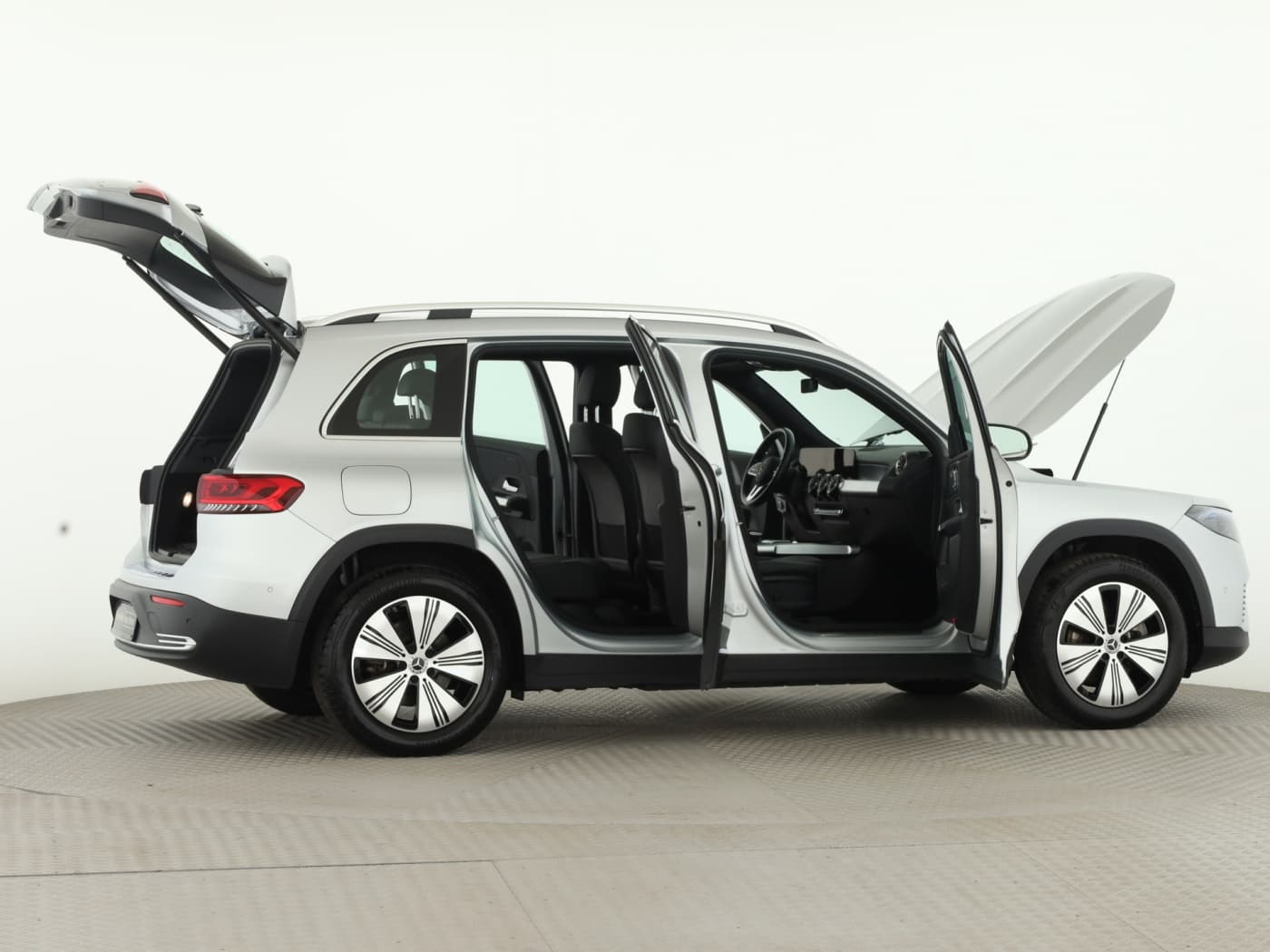 Mercedes-Benz EQB 300 4M Bild 8