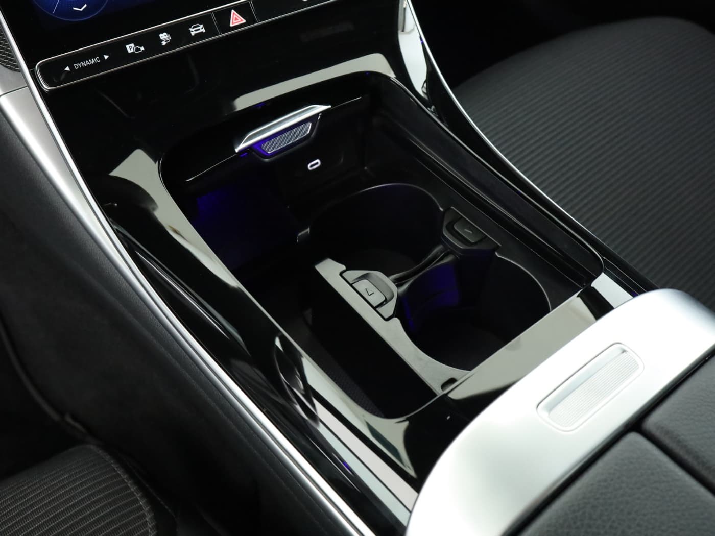 Mercedes-Benz C 300 e T Bild 15