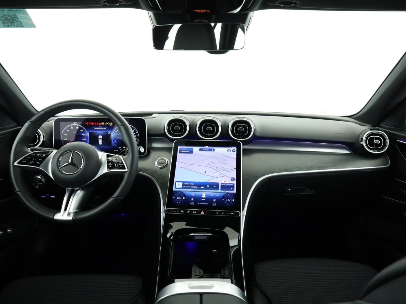 Mercedes-Benz C 300 e T Bild 19