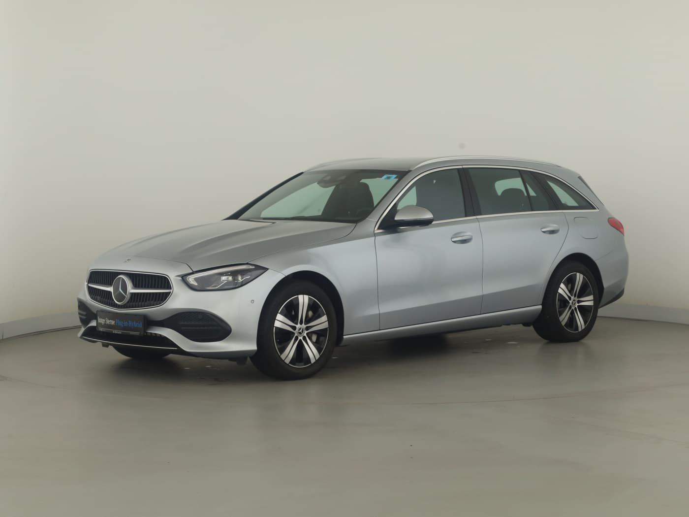 Mercedes-Benz C 300 e T Bild 5