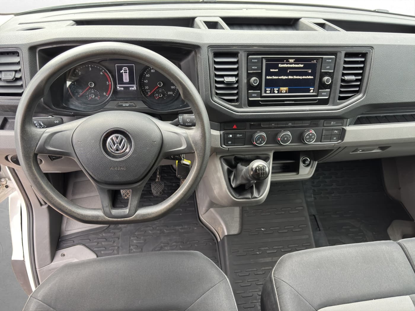 Volkswagen Crafter 30 2.0 TDI 75 kW MR/ND Bild 9